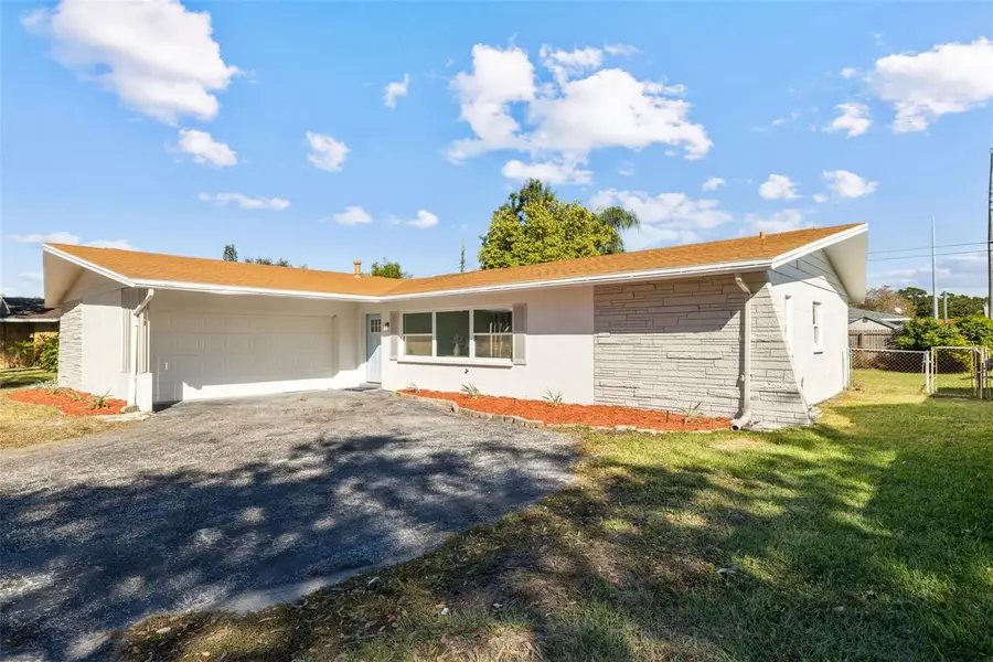 869 Deville Drive E, Largo, FL 33771 - Image #3