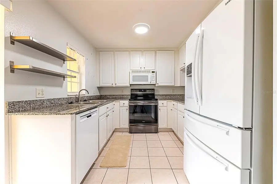 170 Coquina Bay Drive, Saint Petersburg, FL 33705 - Image #2