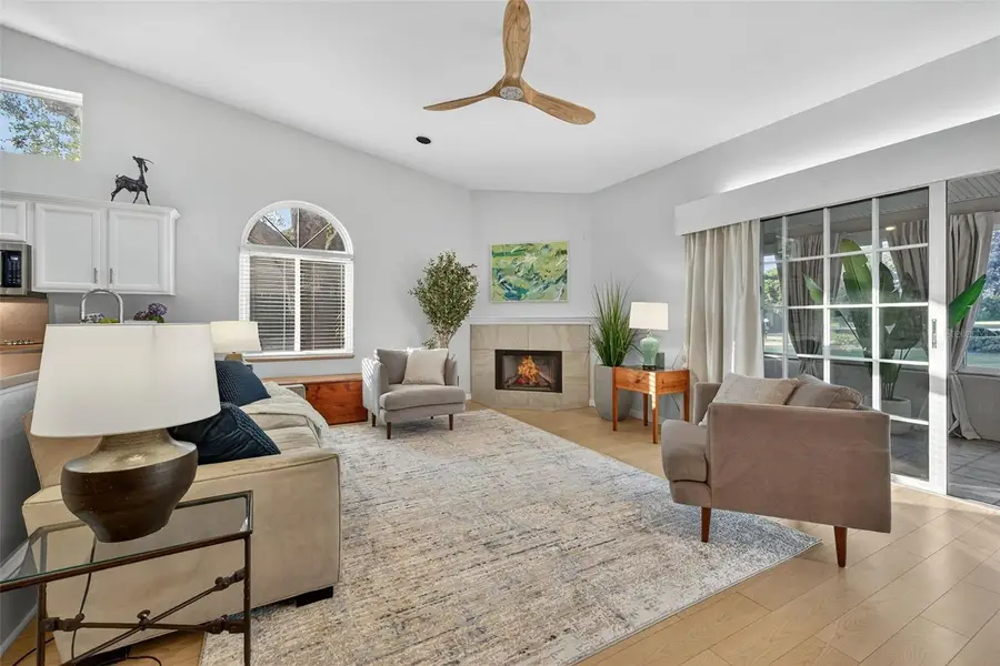 1620 Pelican Creek Crossing, Saint Petersburg, FL 33707 - Image #3