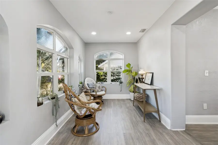 1120 17th Avenue N, Saint Petersburg, FL 33704 - Image #3