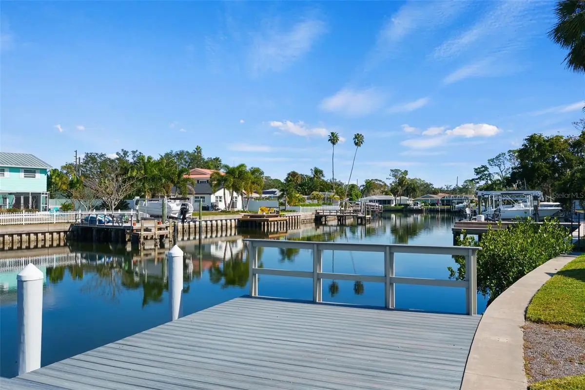 5173 Horseshoe Place, Saint Petersburg, FL 33703 - #1