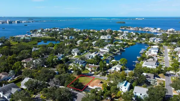 236 Pinecrest Drive, PALM HARBOR, FL 34683