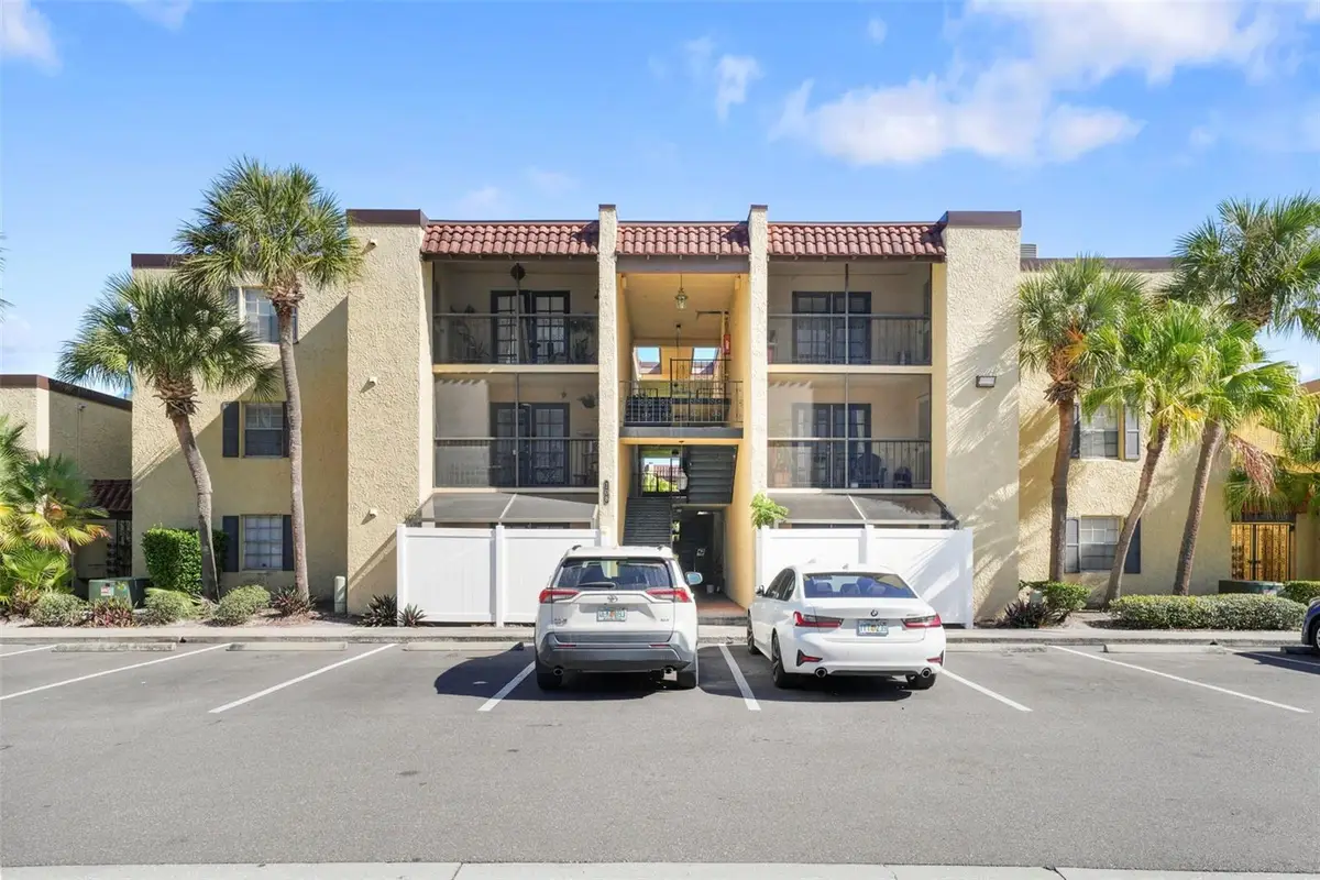 108 Alameda Court #236, Tampa, FL 33609 - Image #1
