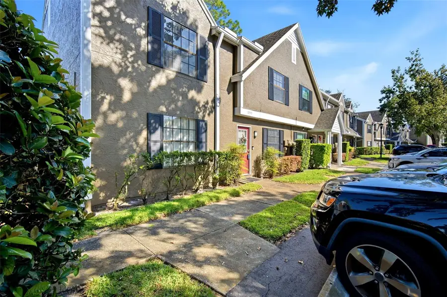 16545 Lake Brigadoon Circle, Tampa, FL 33618 - Image #3