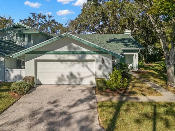235 Woodridge Circle, OLDSMAR, FL 34677