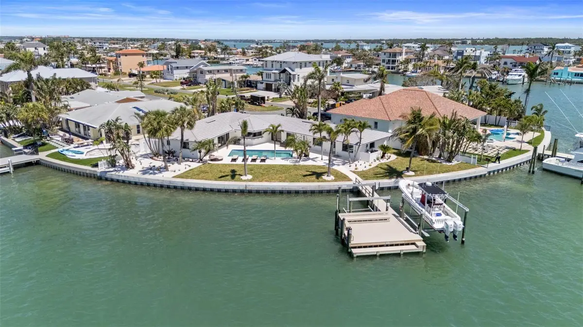 11050 7th Street E, Treasure Island, FL 33706 - Image #1