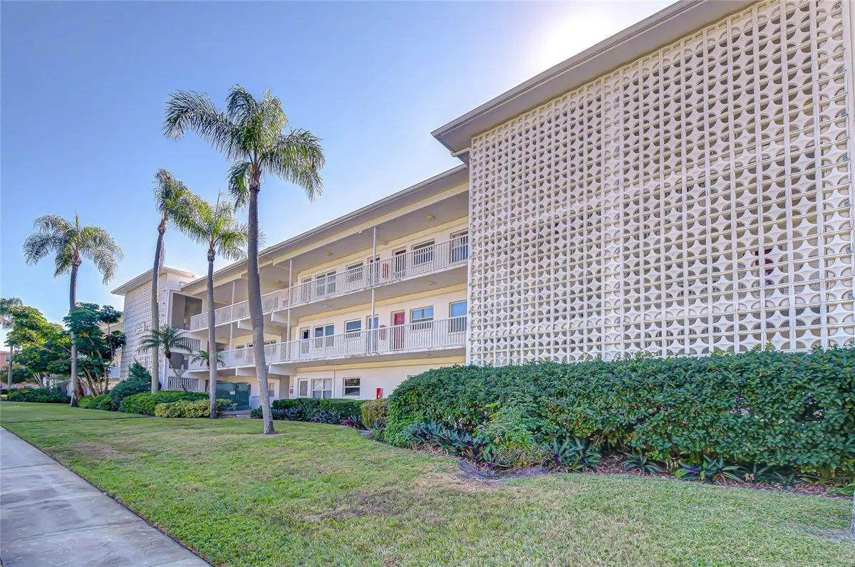 5150 10th Avenue N #211, Saint Petersburg, FL 33710 - Image #1