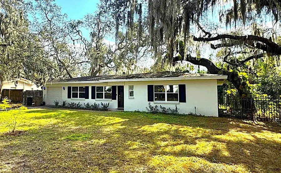 305 Saint Augustine Avenue, Temple Terrace, FL 33617 - Image #2