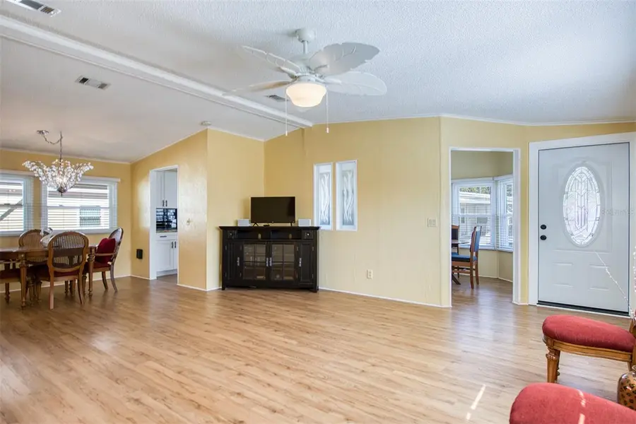 72 Pelican Drive E, Oldsmar, FL 34677 - Image #2