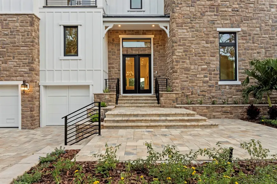 4624 W San Jose Street, Tampa, FL 33629 - Image #2