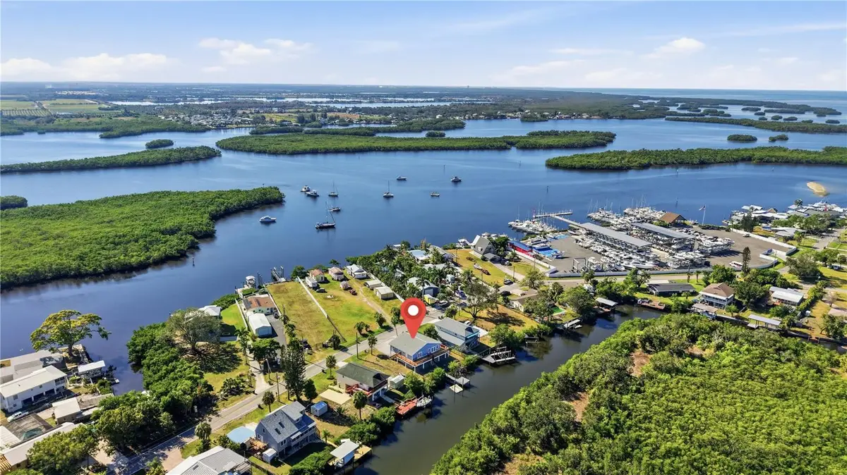 3303 W Shell Point Road, Ruskin, FL 33570 - Image #1