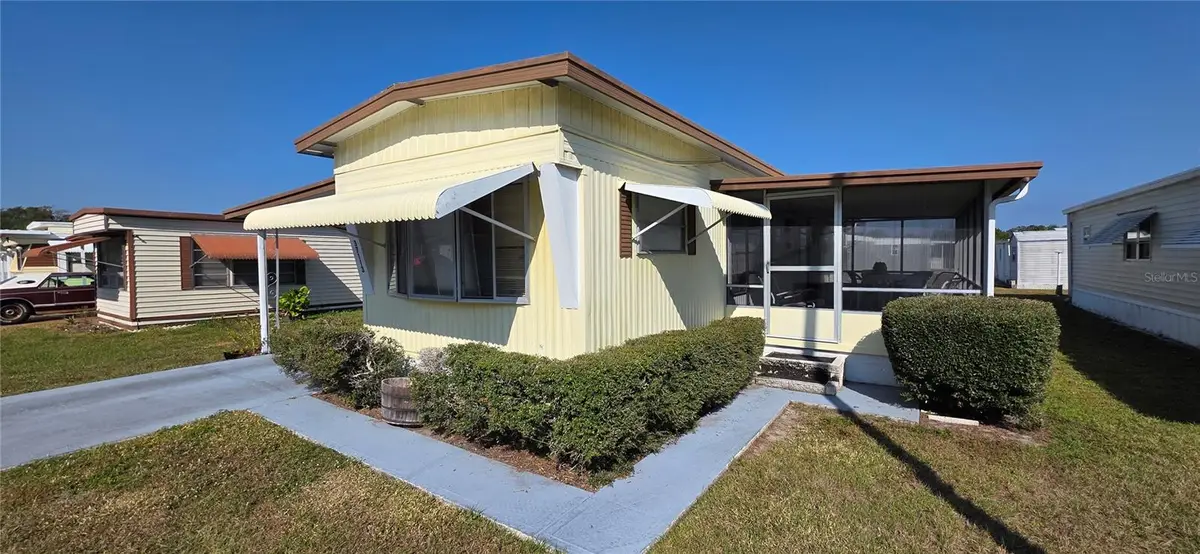 37113 Lois Avenue, Zephyrhills, FL 33542 - Image #1