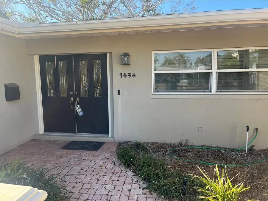 1898 Dolphin Boulevard S, Saint Petersburg, FL 33707 - Image #2