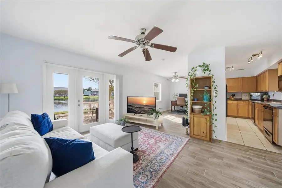 220 Pompano Drive Se #D, Saint Petersburg, FL 33705 - Image #3