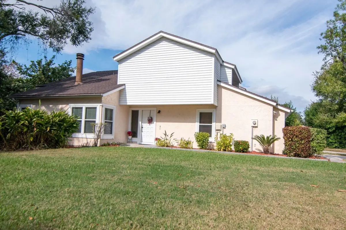 13902 Bardmoor Place #B, Tampa, FL 33618 - Image #1