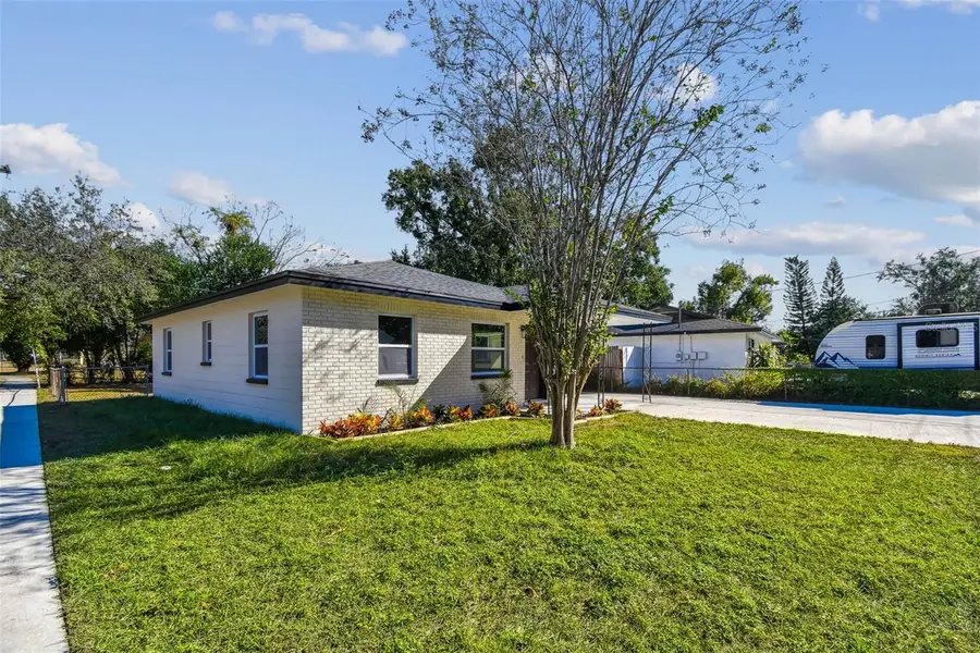 8325 N Orangeview Avenue, Tampa, FL 33617 - Image #2