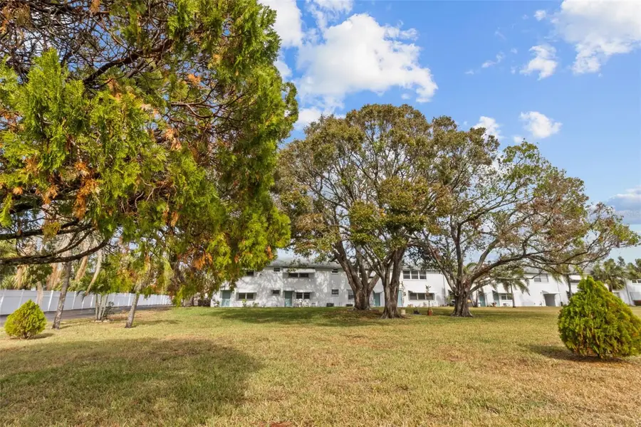 5257 81st Lane N #17, Saint Petersburg, FL 33709 - Image #2