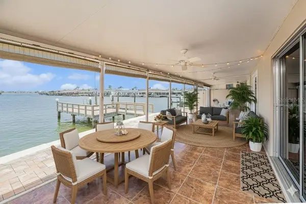 384 Boca Ciega Point Boulevard, ST PETERSBURG, FL 33708