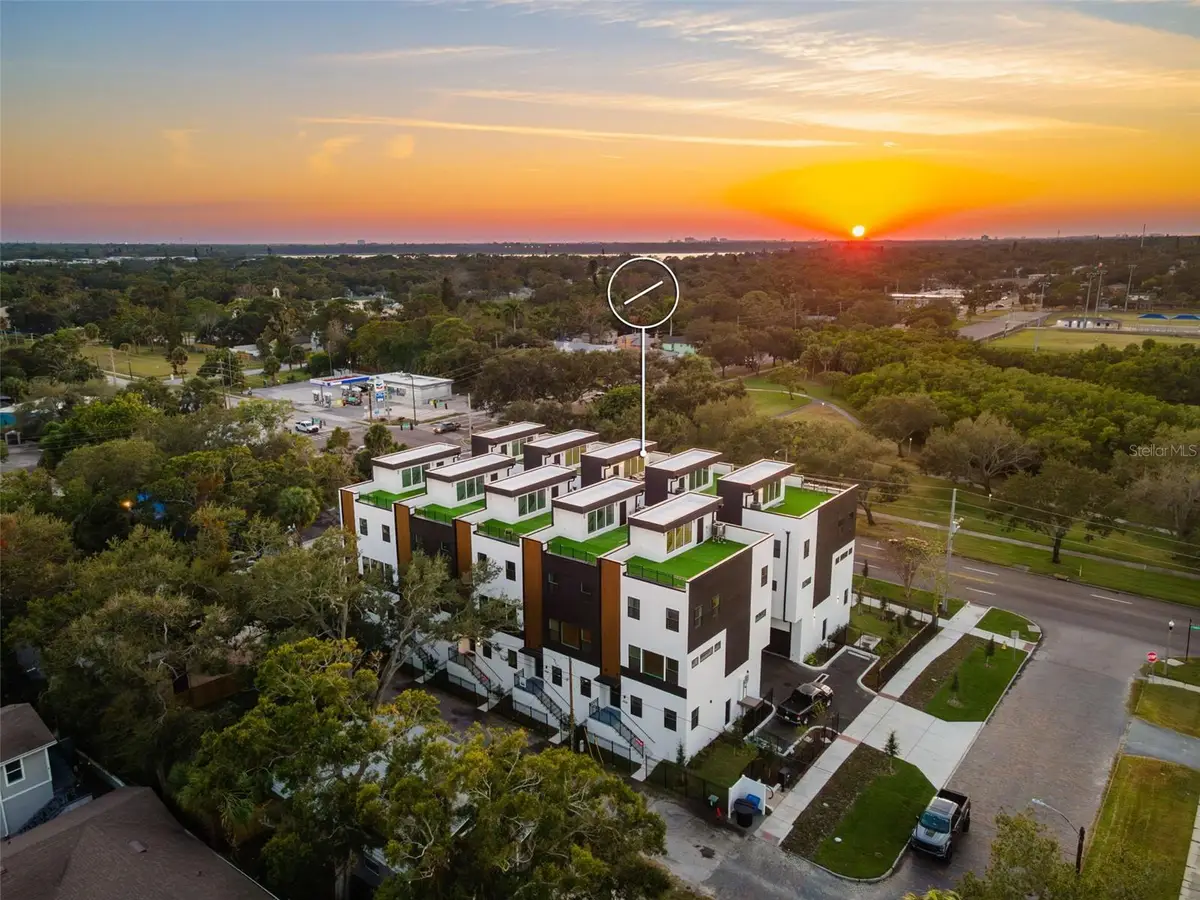 2104 4th Street S, Saint Petersburg, FL 33705 - Image #1