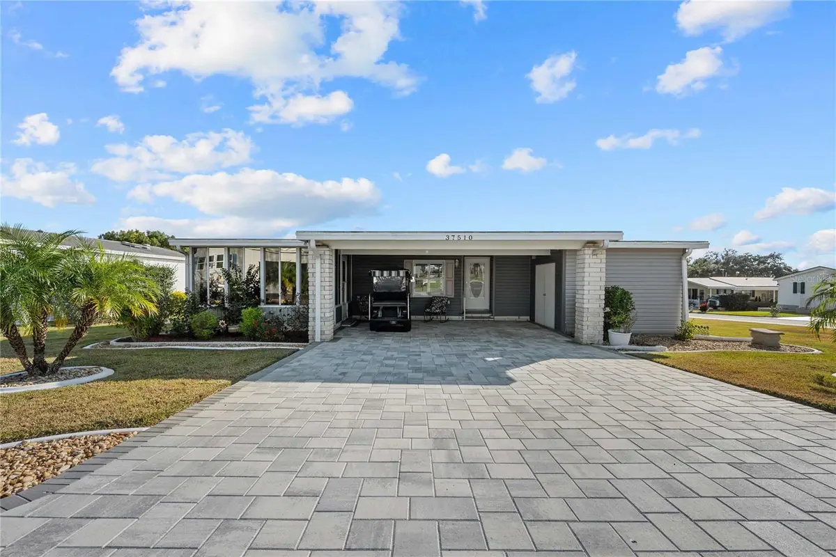 37510 New Horizons Boulevard, Zephyrhills, FL 33541 - Image #1