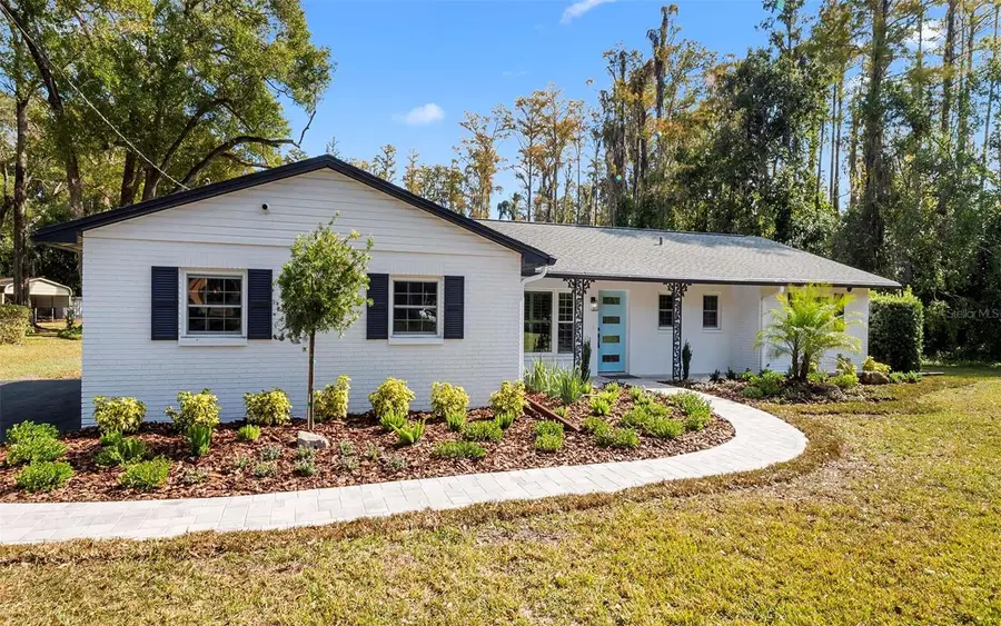 11201 Hidden Valley Drive, Tampa, FL 33618 - Image #2