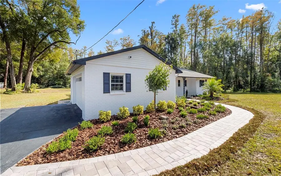 11201 Hidden Valley Drive, Tampa, FL 33618 - Image #3