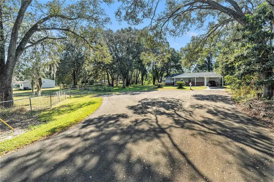 15304 Pasco Lake Drive, Spring Hill, FL 34610 - Image #2