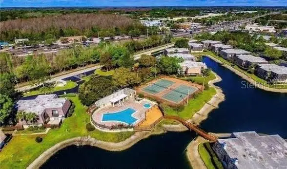 15314 E Pond Woods Drive, Tampa, FL 33618 - Image #2