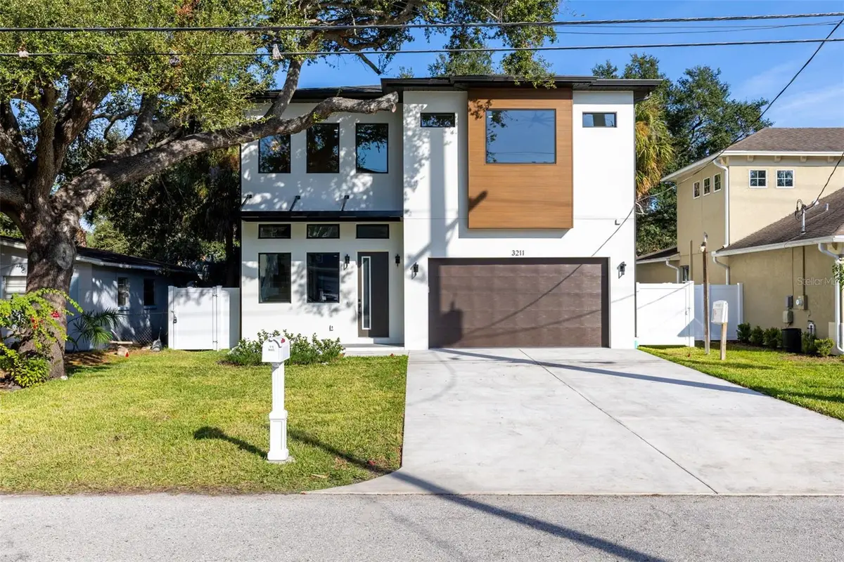 3211 W Ballast Point Boulevard, Tampa, FL 33611 - Image #1