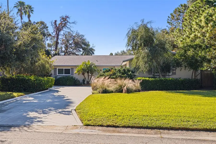 236 58th Avenue S, Saint Petersburg, FL 33705 - Image #2