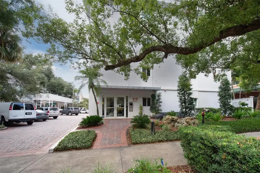 210 5th Avenue S #404, Saint Petersburg, FL 33701 - Image #2