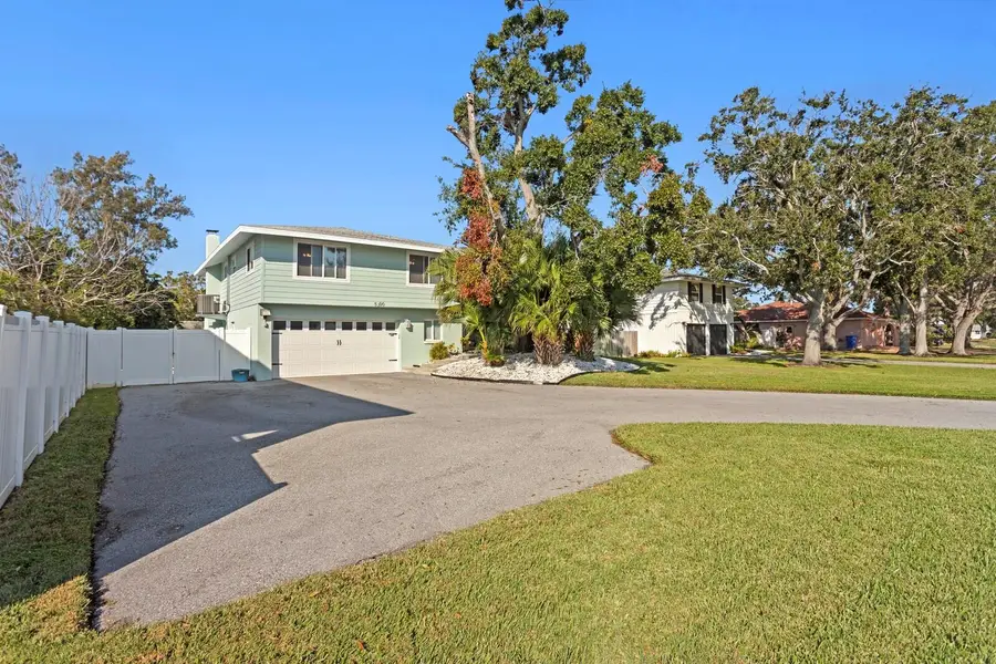 5500 Venetian Boulevard Ne, Saint Petersburg, FL 33703 - Image #2