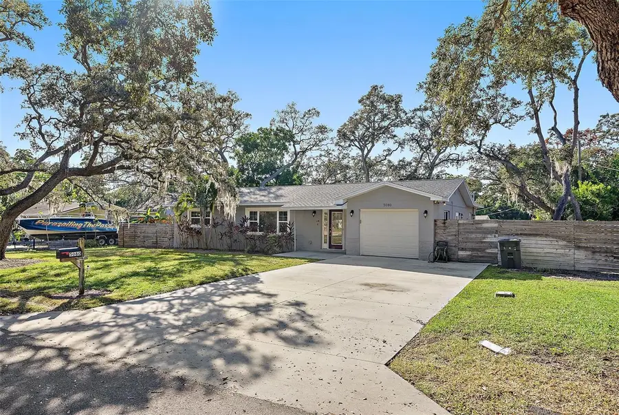 5080 Oaklawn Lane, Saint Petersburg, FL 33708 - Image #2
