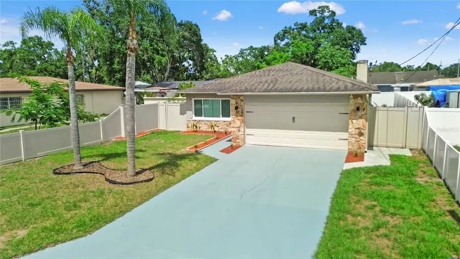 7021 Blossom Avenue, Tampa, FL 33614 - Image #3