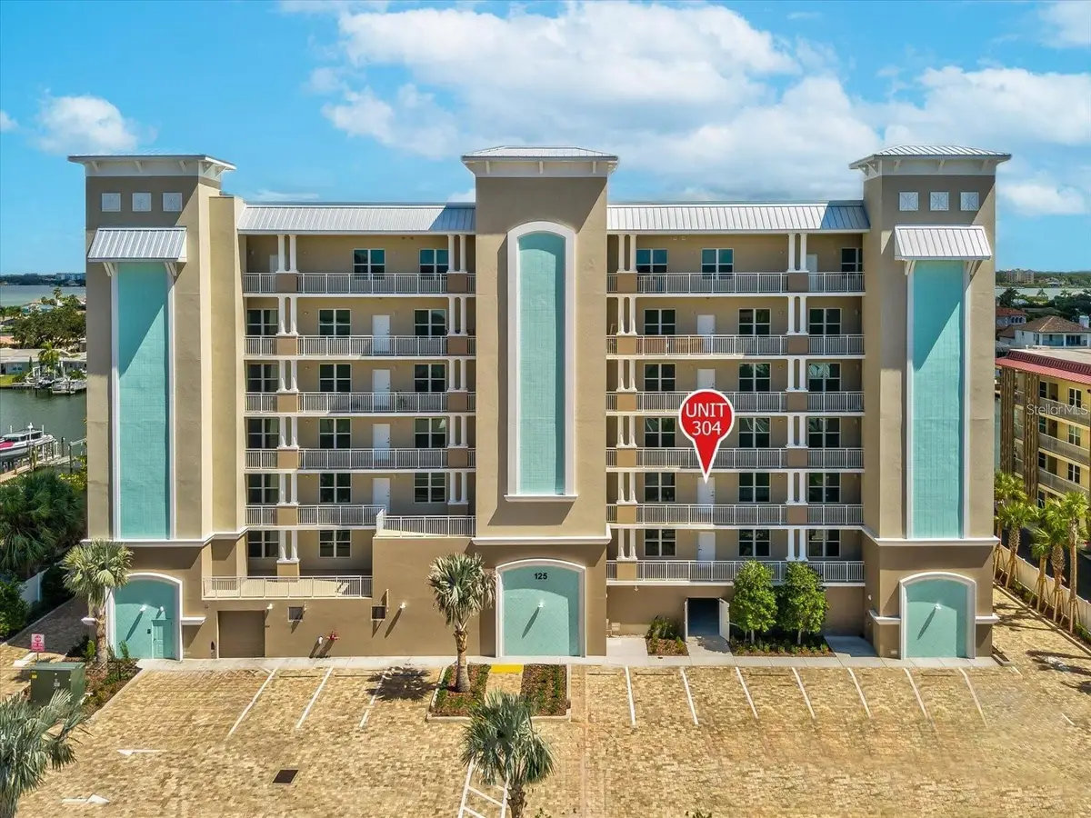 125 Island Way #304, Clearwater Beach, FL 33767 - Image #1