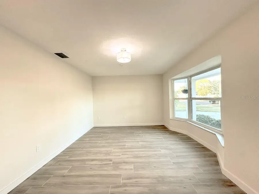 4700 Chancellor Street Ne, Saint Petersburg, FL 33703 - Image #3