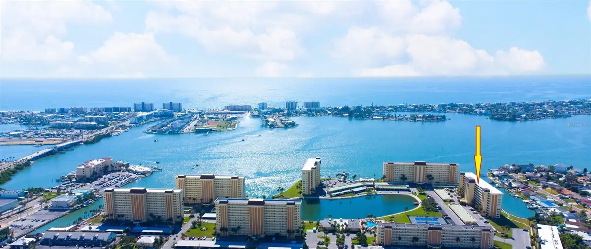 4725 Cove #309, Saint Petersburg, FL 33708 - Image #1