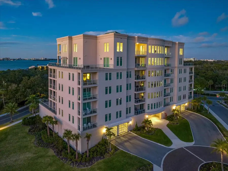 8 Palm Terrace #605, Belleair, FL 33756 - Image #3