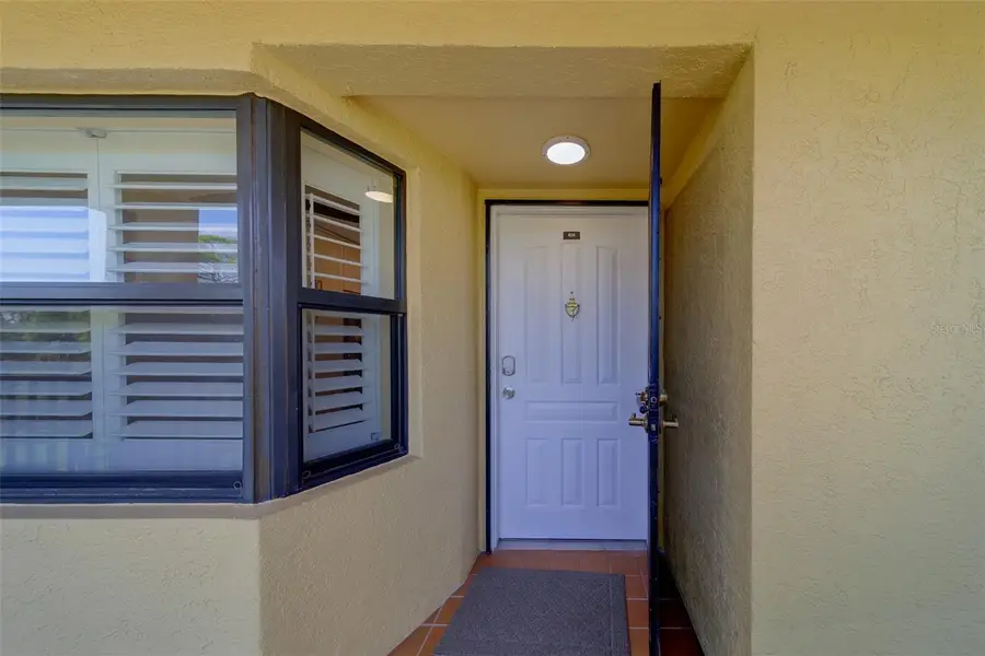 5849 Park Street N #404, Saint Petersburg, FL 33709 - Image #3