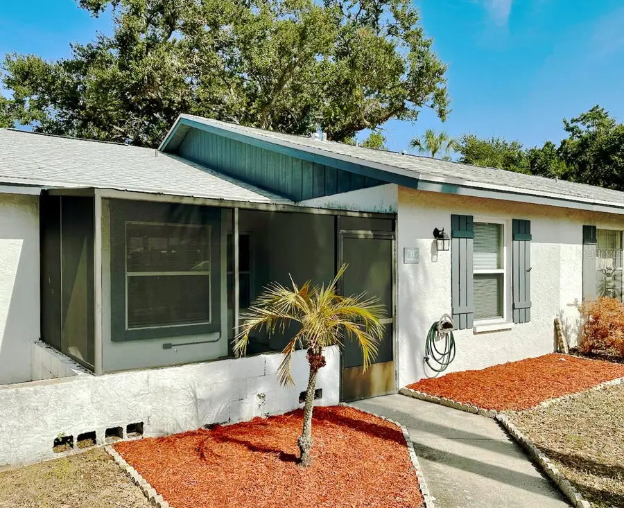 7135 Parkside Villas Drive N, Saint Petersburg, FL 33709 - Image #2