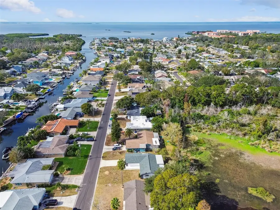 369 Westwinds Drive, Palm Harbor, FL 34683 - Image #2