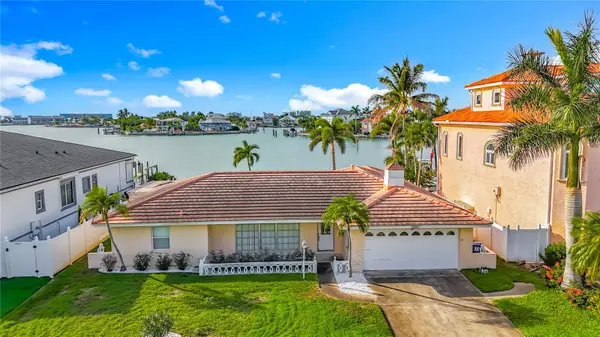 1135 81st Street S, ST PETERSBURG, FL 33707