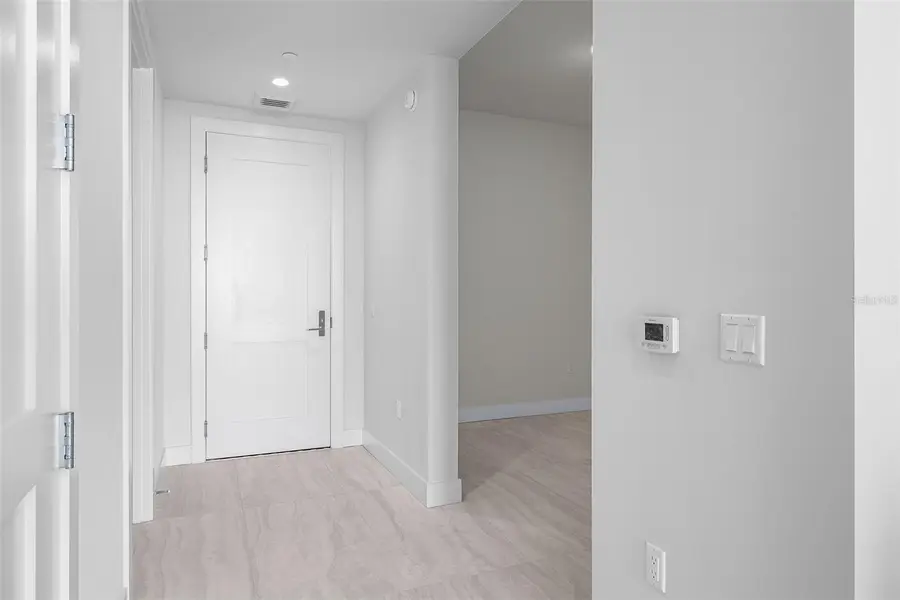 301 1st Street S #1006, Saint Petersburg, FL 33701 - Image #2