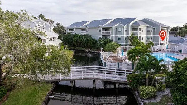 6826 Stones Throw Circle N #11201, ST PETERSBURG, FL 33710