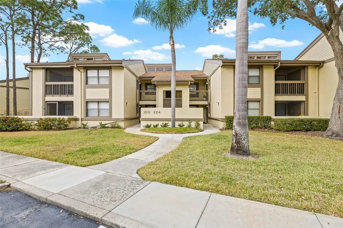 222 Woodlake Wynde #222, Oldsmar, FL 34677 - Image #1