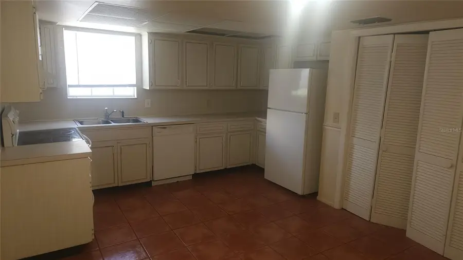 14460 Reuter Strasse Circle #718, Tampa, FL 33613 - Image #2