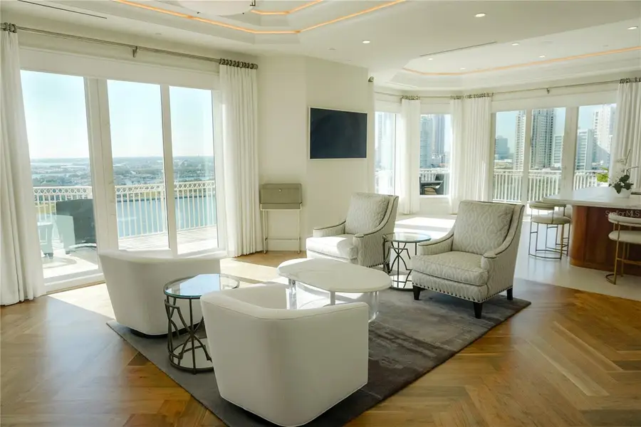 555 5th Avenue Ne #1302, Saint Petersburg, FL 33701 - Image #3