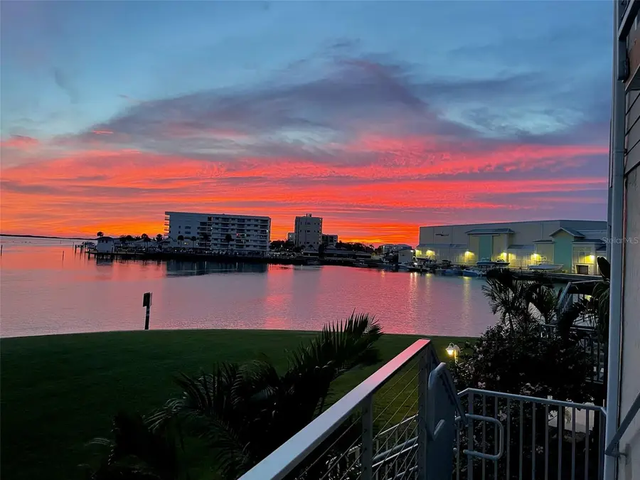 433 S Paula Drive #32, Dunedin, FL 34698 - Image #3