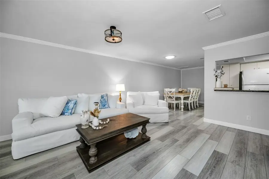 9204 Golf View Drive, New Port Richey, FL 34655 - Image #2