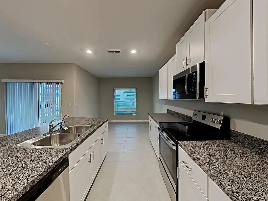 4702 Summer Savory Street, Tampa, FL 33619 - Image #2